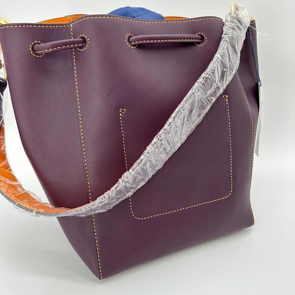 Dooney & Bourke Marlowe Drawstring Emerson Leather Bucket Shoulder Bag Plum Wine - Picture 2 of 9